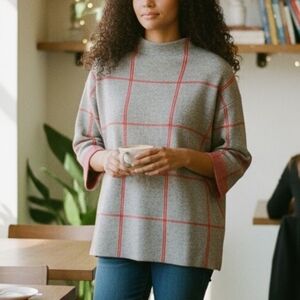 EUC Tahari Windowpane Red & Gray Plaid Mock Neck Size Small Sweater!